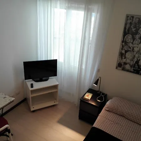 Oda ve Kahvaltı Rosa Blu 4*