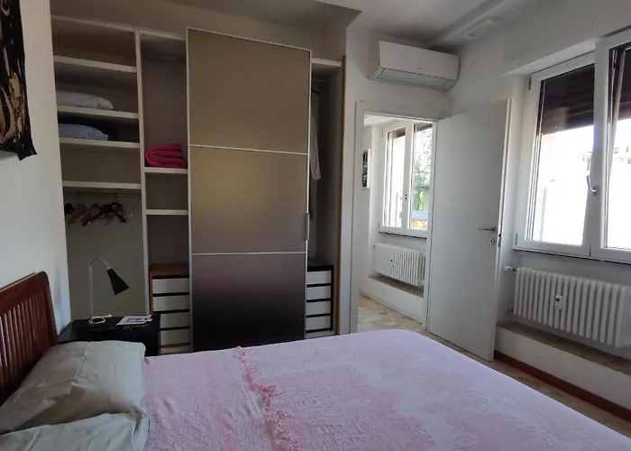 Rosa Blu Oda ve Kahvaltı 4*