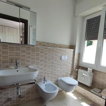 Rosa Blu Bed & Breakfast Como